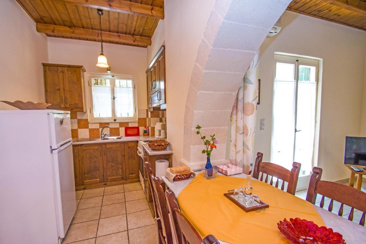 Helianthos Villas Douliana Extérieur photo